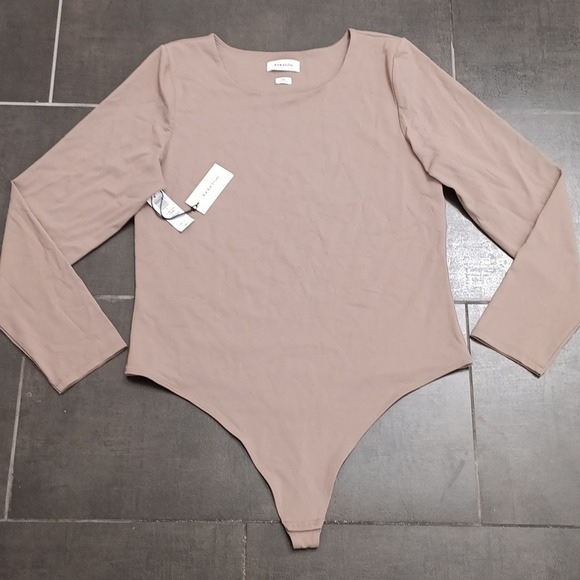 NEW Babaton Contour Crewneck Bodysuit Warm Taupe Size 2XL - Picture 2 of 6
